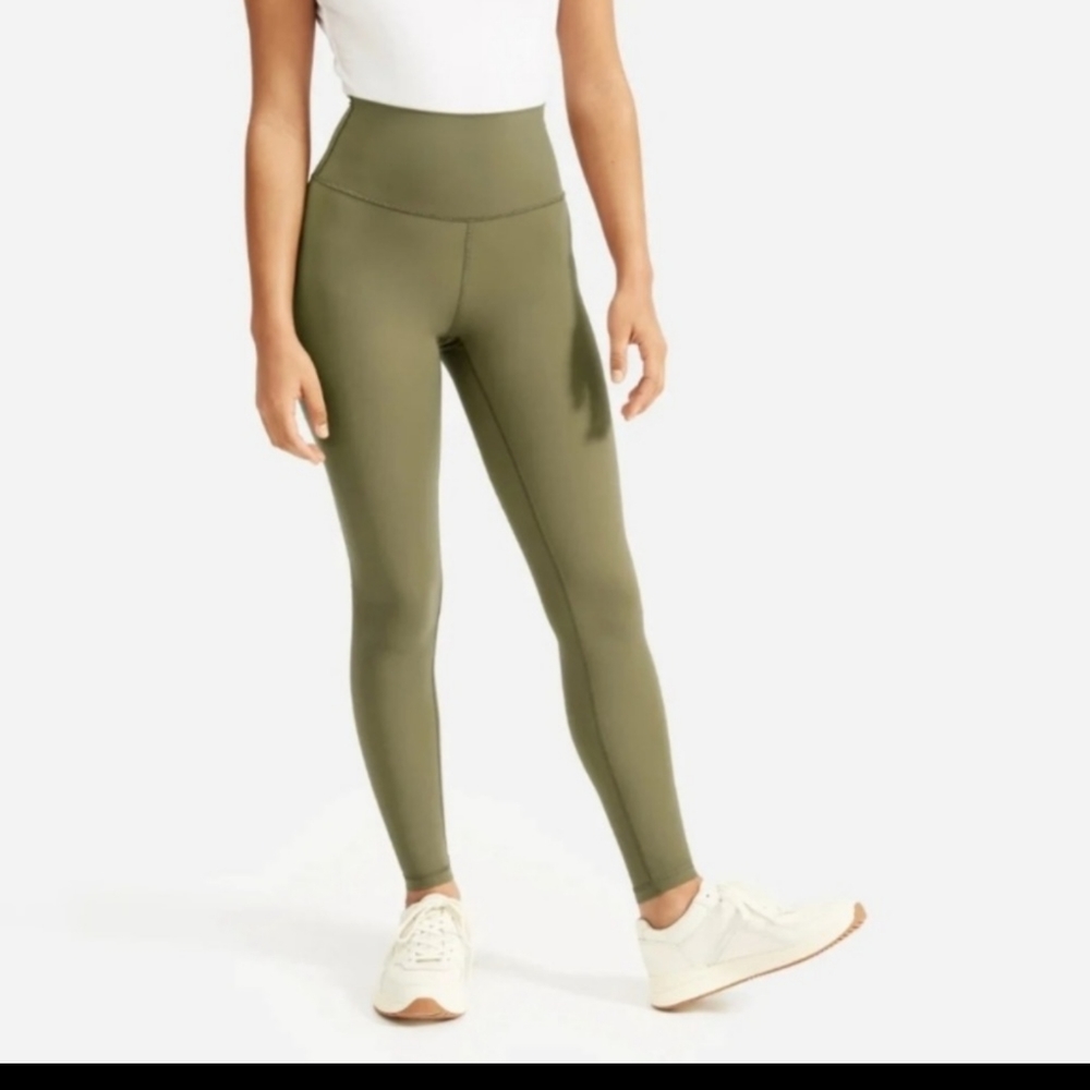 New! EVERLANE ReNew Performance Leggings